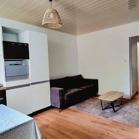 L'hirondelle Apartman *